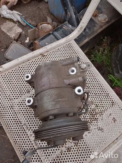 Компрессор кондиционера KIA spectra