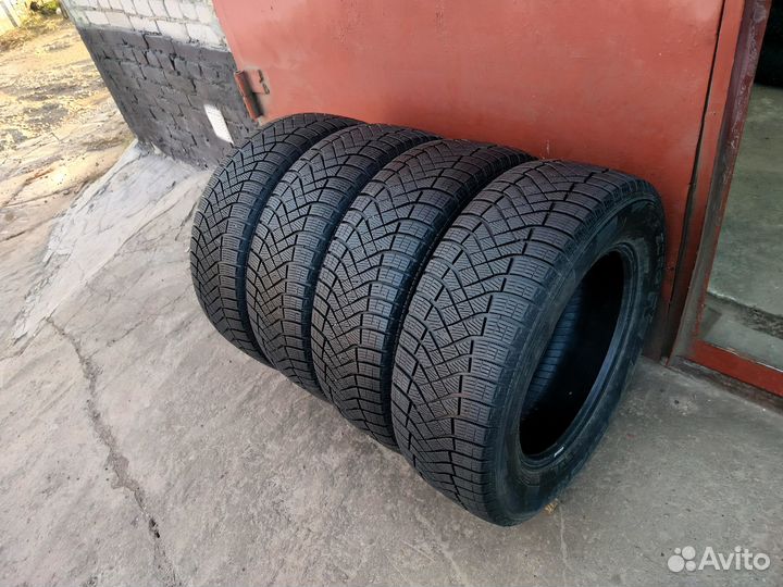 Pirelli Ice Zero FR 225/65 R17 106T