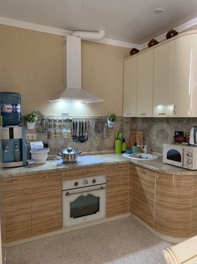 2-к. квартира, 53 м², 4/6 эт.