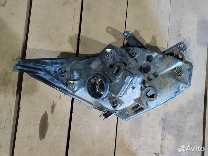 Chevrolet cobalt фара левая