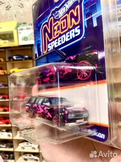 Hot wheels Datsun 510 Wagon Neon Spedeers