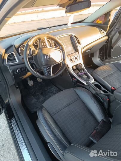 Opel Astra GTC 1.4 МТ, 2011, 212 000 км