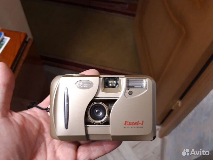 Фотоаппарат: Wizen Excel-1