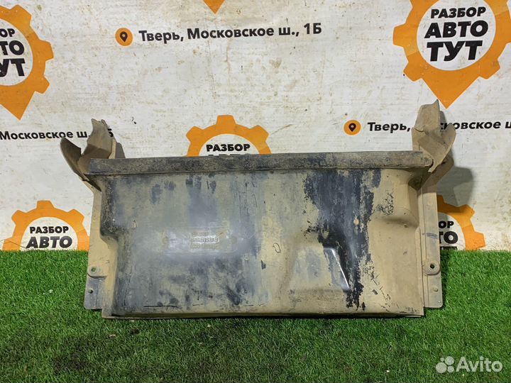 Воздуховод радиатора Volkswagen Passat B3