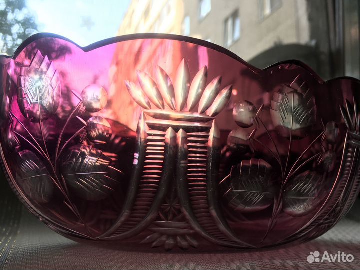 Вазочка - ладья марганцевый хрусталь