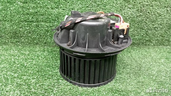 Мотор печки Volkswagen Passat Cc