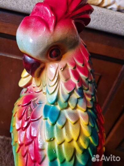 Статуэтка попугай