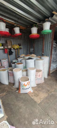 Продажа комбикорма,корм,корма,кормушки,сено