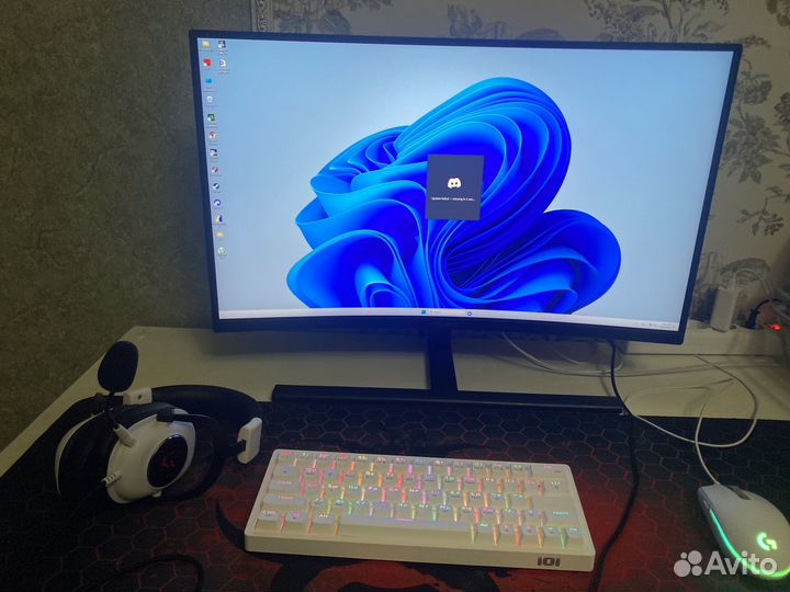 Обменяю на ваш ноут, или телефон