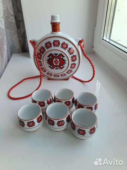 Настенная тарелка