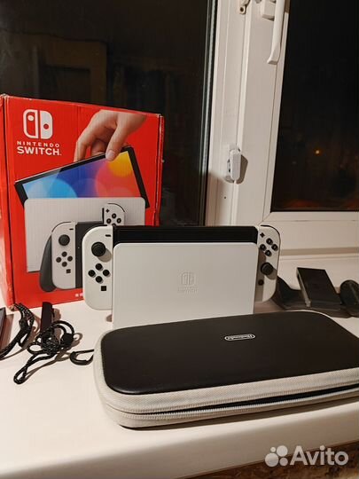 Nintendo switch oled, zelda breath of the wild