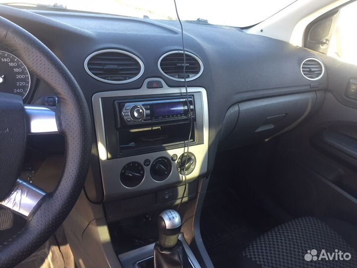 Ford Focus 1.4 МТ, 2007, 228 500 км
