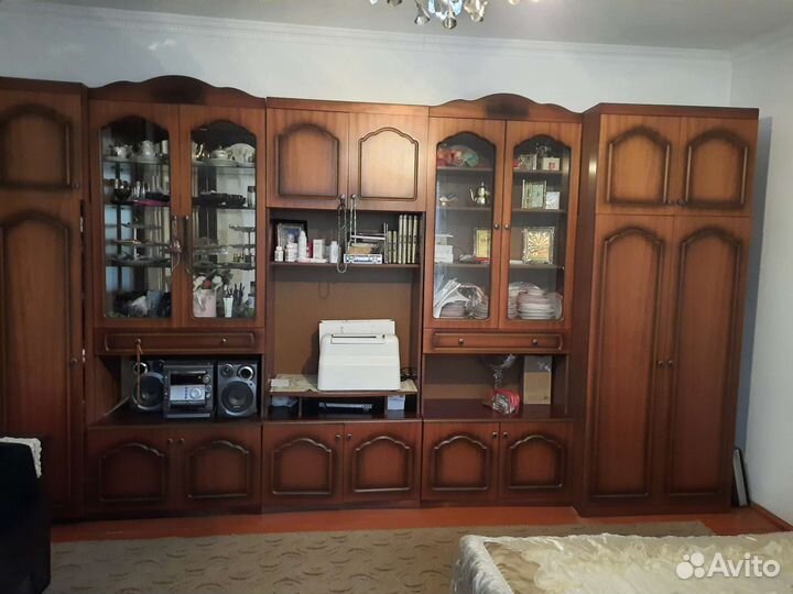 Стенка в гостиную в отличном состоянии