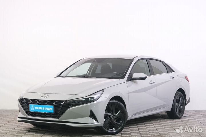 Hyundai Elantra 2.0 AT, 2021, 33 800 км