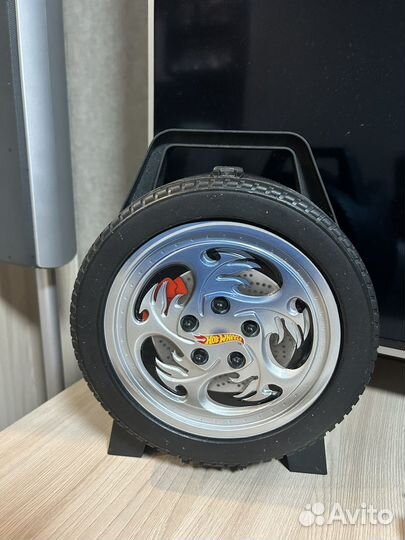Hot wheels машинки