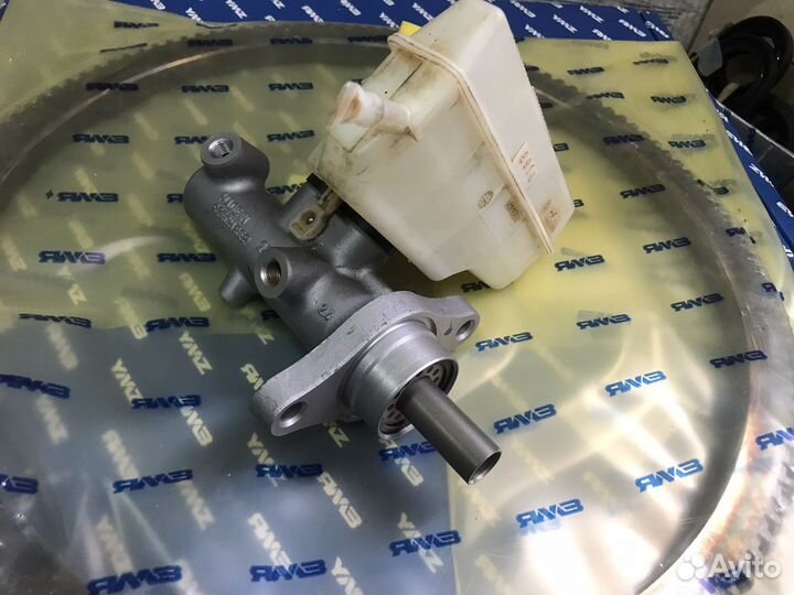 Главный тормозной цилиндр УАЗ 452 с абс