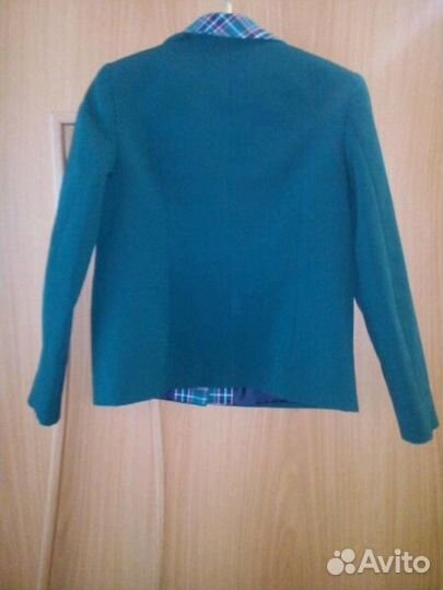 Продается пиджак на 1-2 класс