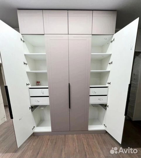 Распашной шкаф