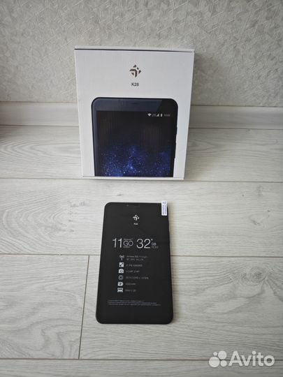 Планшет новый 8