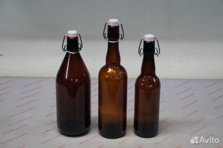 Бутылка стеклянная с бугельной пробкой