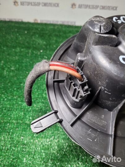 Моторчик отопителя Volkswagen Golf Mk5 (2003—2009)