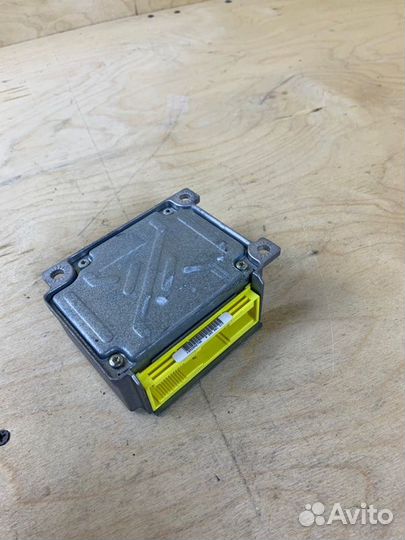 Блок управления подушками безопасности