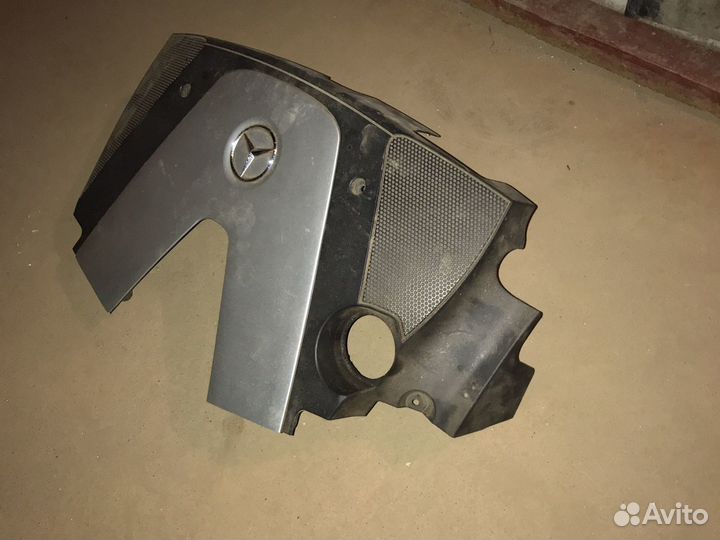 Крышка 629 мотор Мерседес гл 164