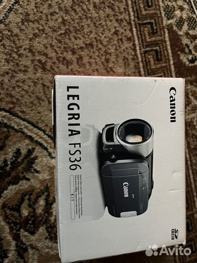 Видеокамера canon