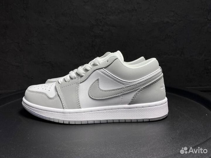 Nike Air Jordan 1 Low wolf Grey