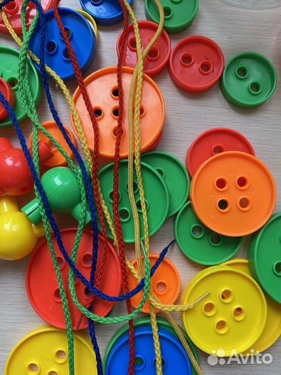 Шнуровка собери пуговицы