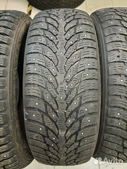 Nokian Tyres Hakkapeliitta 9 SUV 235/55 R20 102T