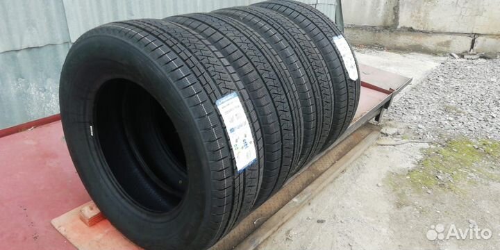 Triangle PL02 245/65 R17 111H