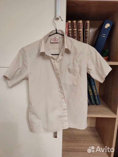 Рубашка белая и кремовая на мальчика 134