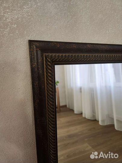 Зеркало настенное