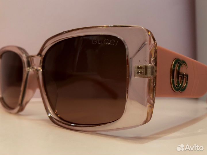 Солнцезащитные очки Gucci