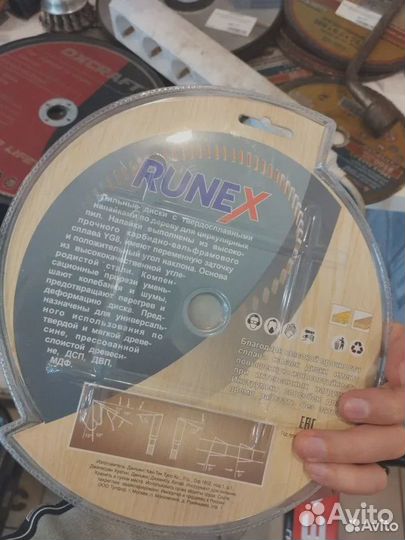 Диск пильный по дереву Runex 551009