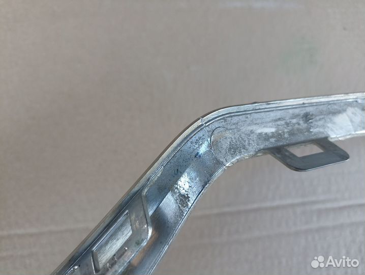 Молдинг переднего бампера Citroen C4 B7