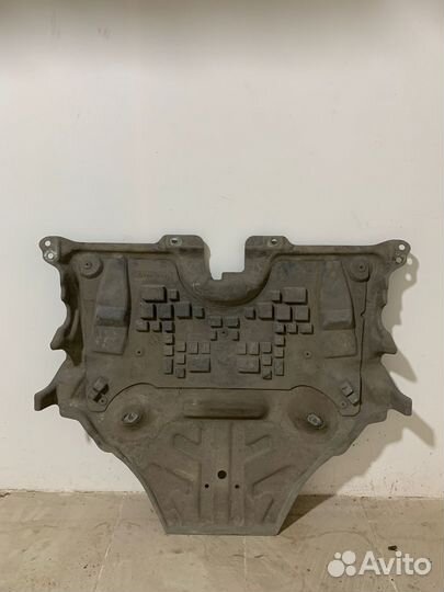 Защита двигателя метал Mercedes Benz W212