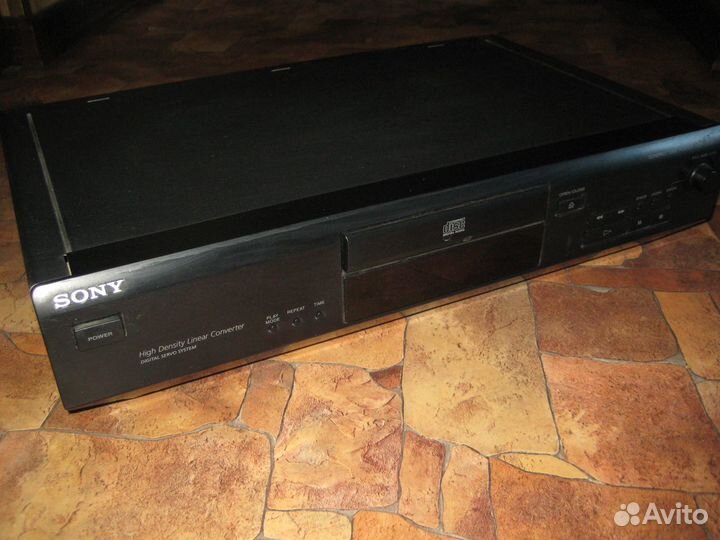 Cd проигрыватель sony CDP-XE200