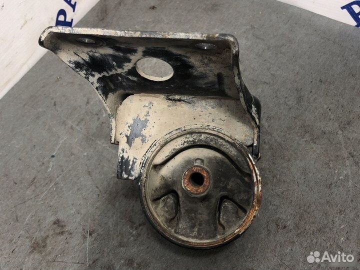 Подушка МКПП Nissan Almera N16