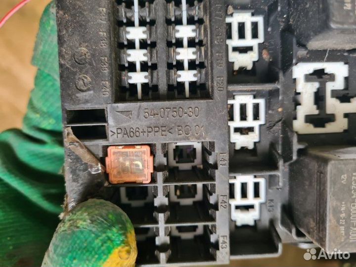 Блок предохранителей LADA Granta седан 2014