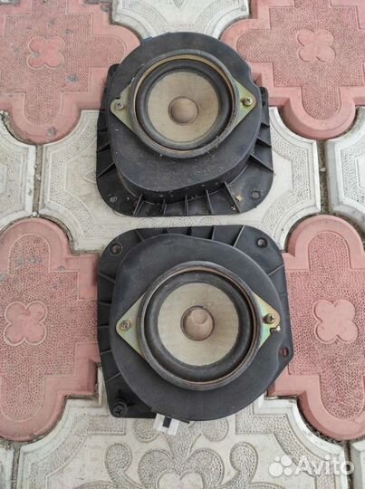Передние динамики Toyota Vista 30
