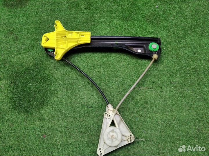 Стеклоподъемник задний левый Volkswagen Polo 5