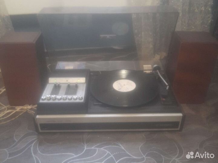 Проигрыватель винила