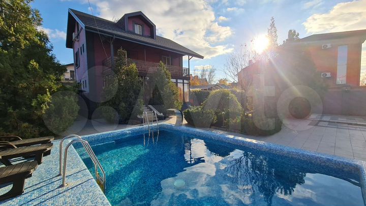 Дом 250 м² на участке 6 сот.