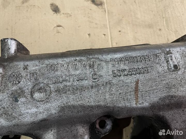 Впускной коллектор Renault Premium 2003 5010477752