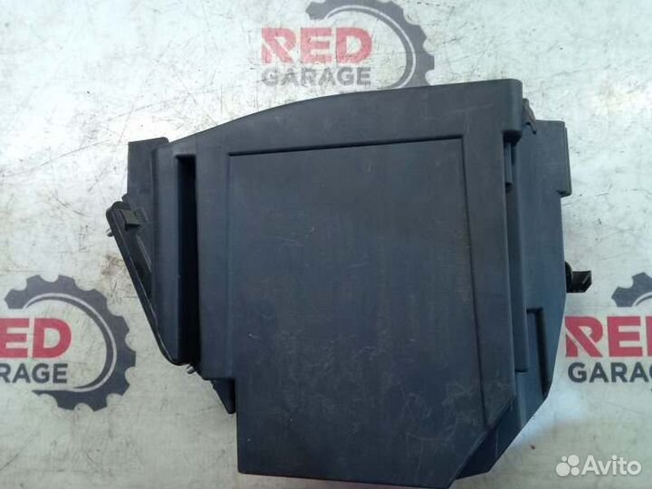 Корпус блока предохранителей Mercedes-Benz