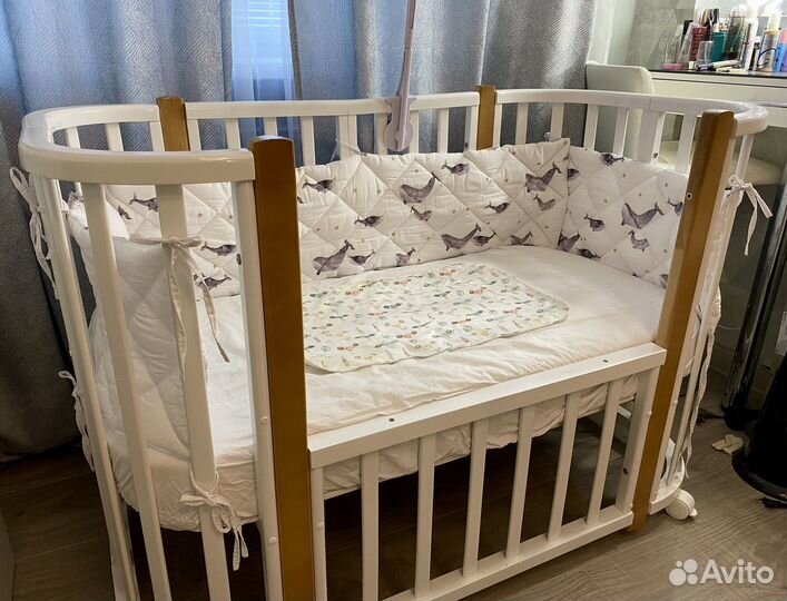 Кроватка детская + белье