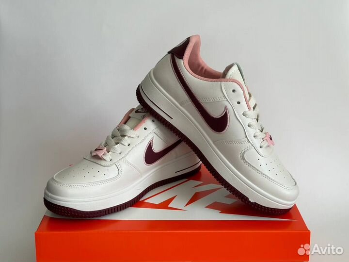 Кроссовки женские nike air force