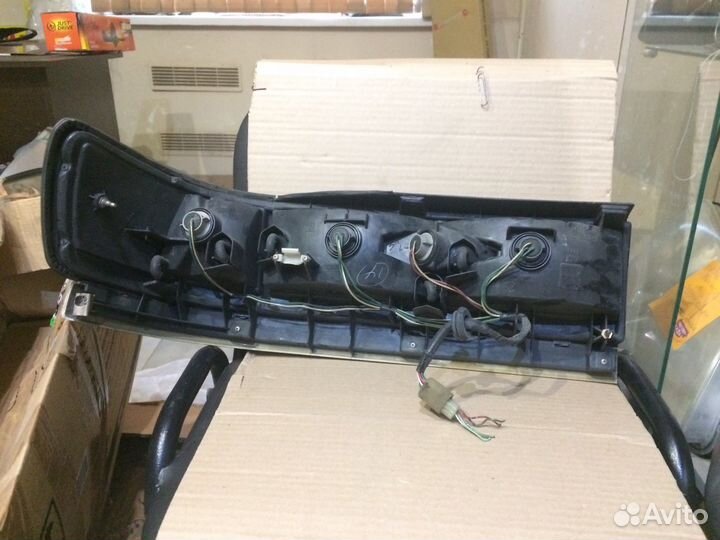 Фонарь Toyota Carina ED. Авторазбор